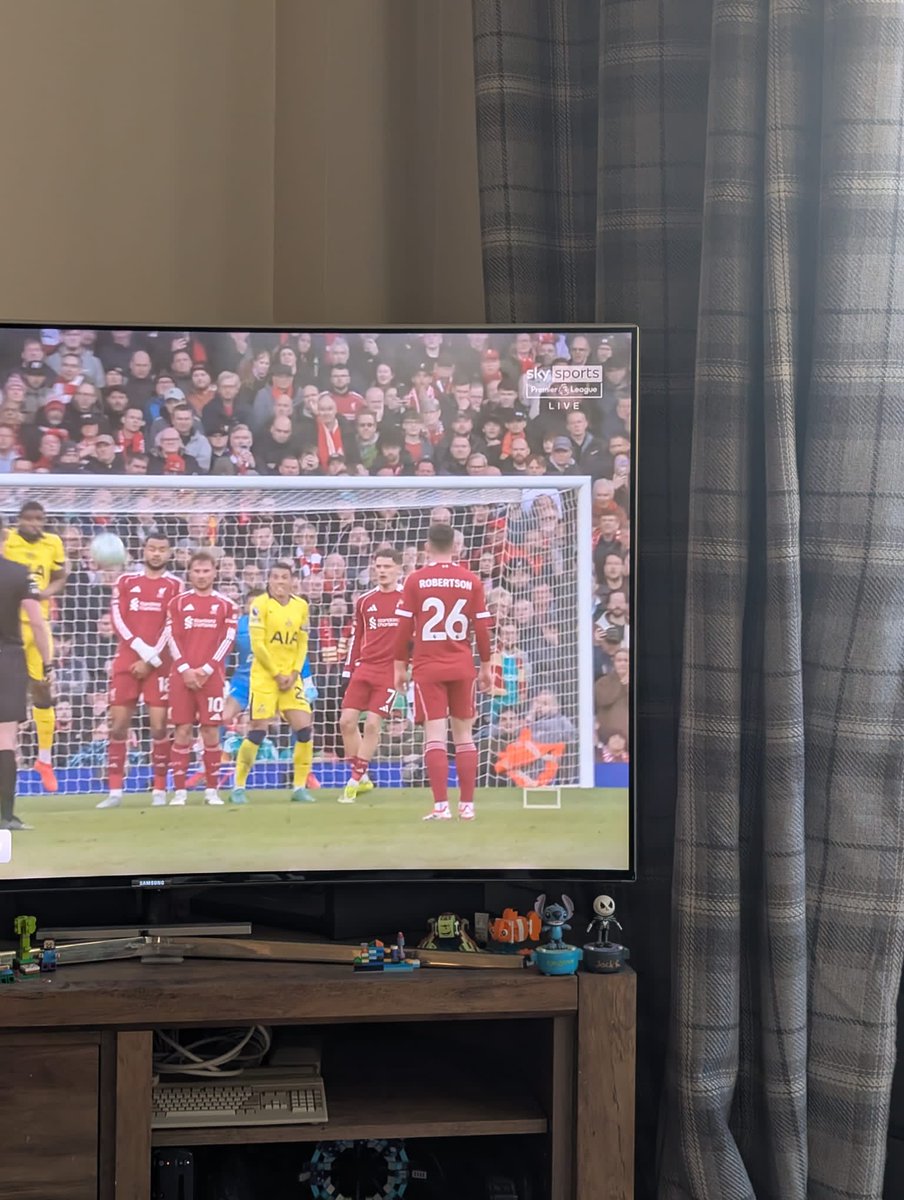 Matthew Pellett tweet media