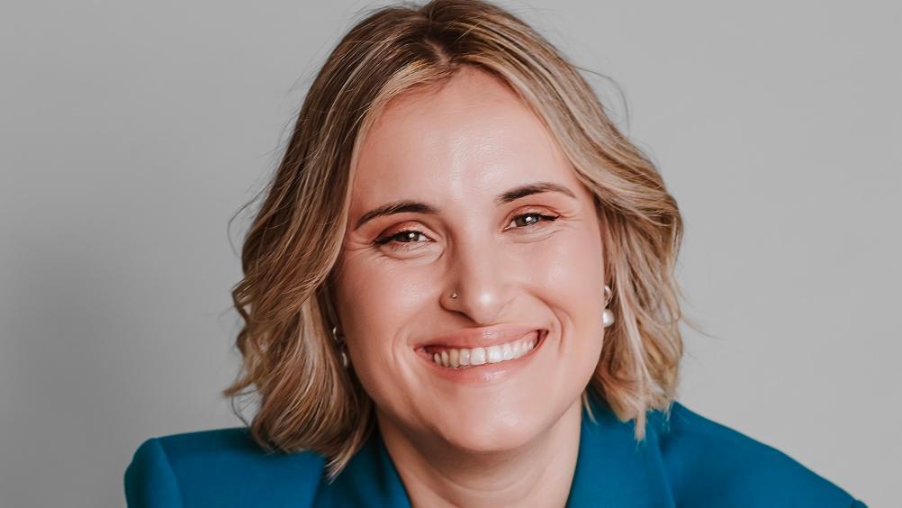 HR magazine tweet media