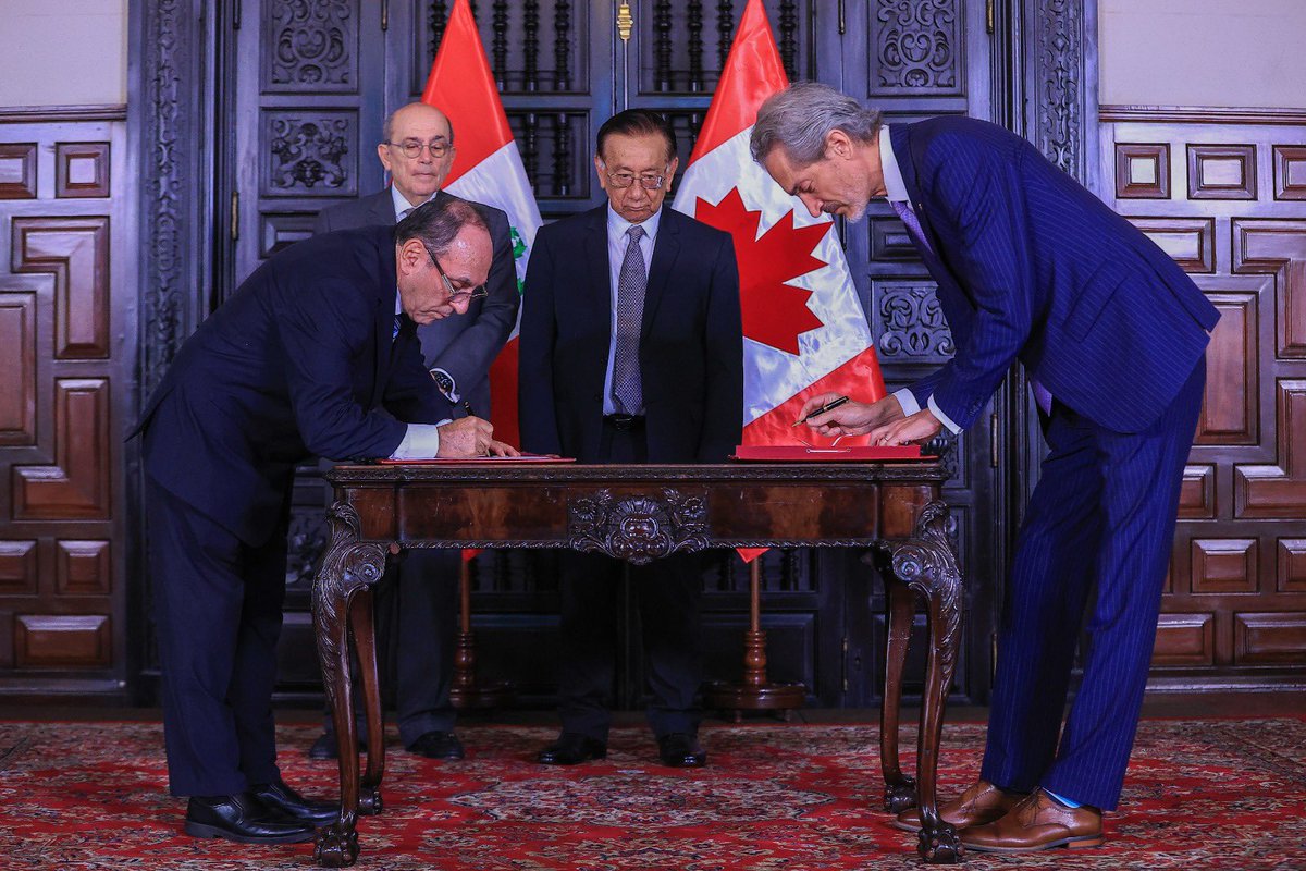 Canada au Pérou tweet media