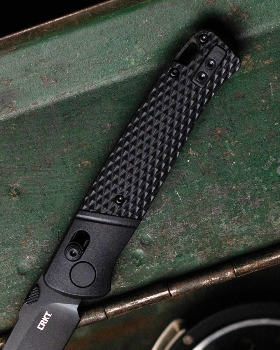 CRKTweet's tweet photo. Modern utility, understated style. The Counterpart™ Tanto by @ken_onion brings clean lines, intentional details, and a sharper, more technical profile in a blackout finish.

Shop the 2026 collection. Link 👇
https://t.co/0HnuvWidOS https://t.co/xIo2fgLxFi