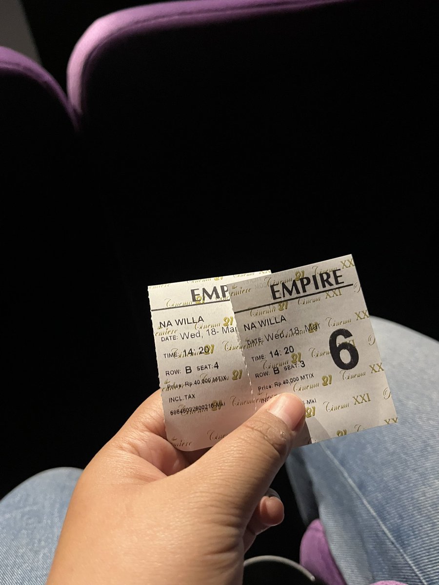 fluffyaz's tweet photo. @VisinemaID @nawillaofficial Tiga adegan itu favorit aku, maaf sekali sangat panjang dan semoga bisa terbaca oleh tim @VisinemaID @nawillaofficial ✨#NaWilla #GiveAwayNaWilla https://t.co/VTn6jpANJ4