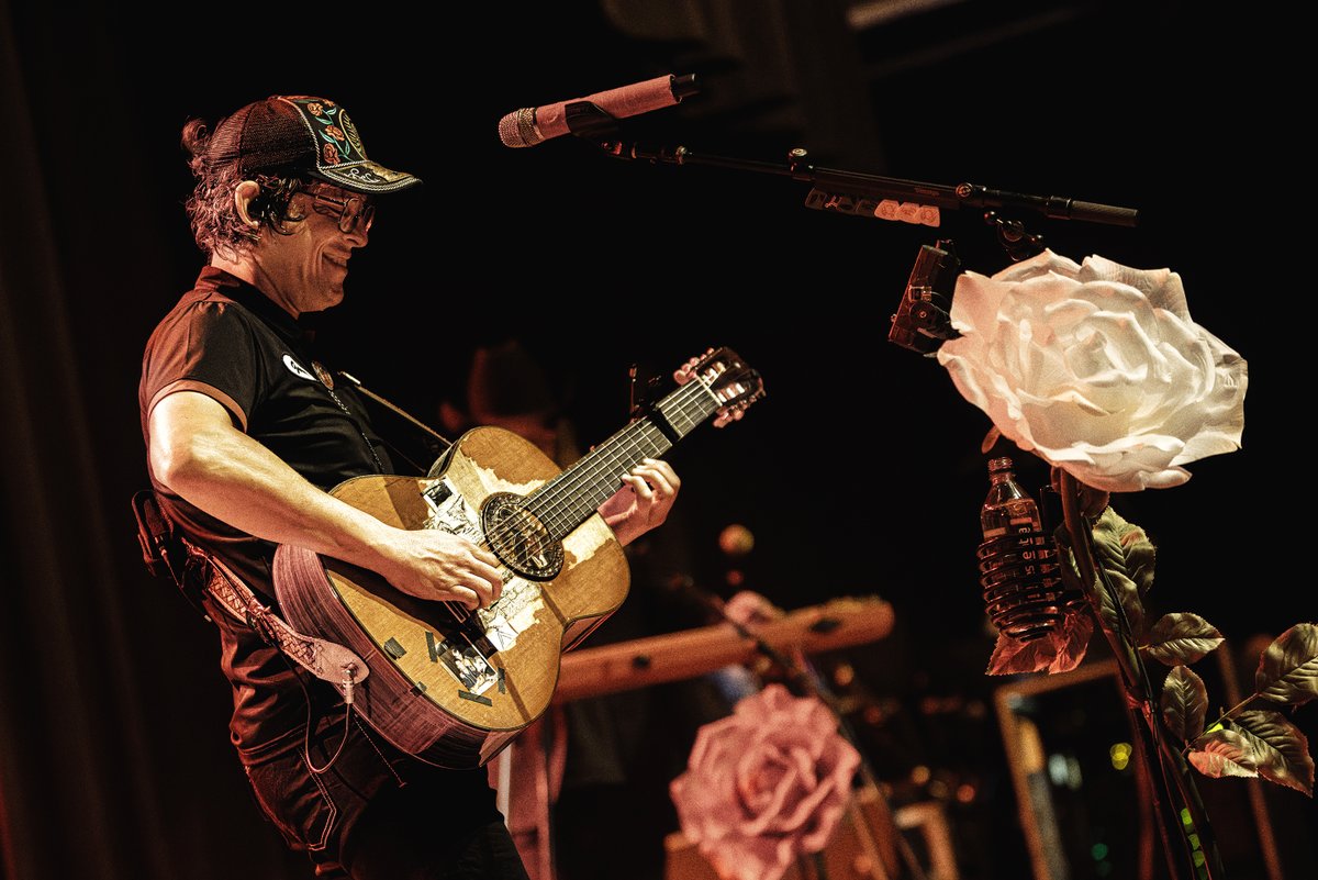 The Agora tweet media