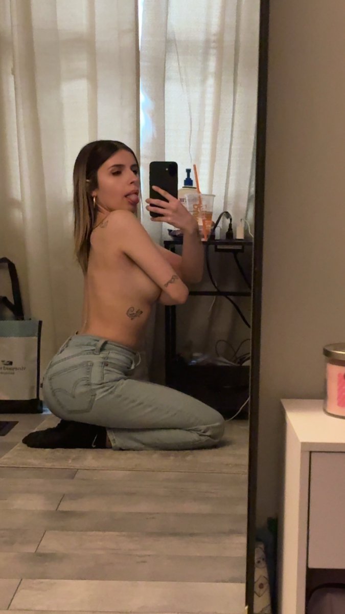 😈😈 tweet media