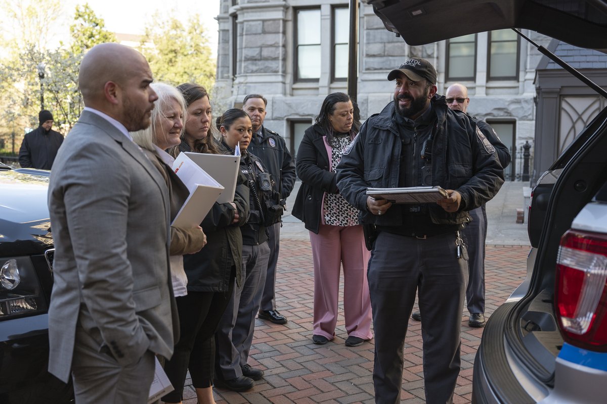 Va Capitol Police tweet media