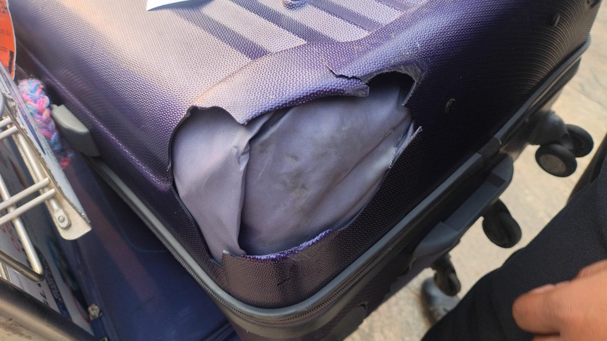 Mamathanath's tweet photo. @VirginAtlantic frustrated with ur irresponsible behaviour! My baggage came 1.5days late, fully damaged, broken, all my personal &amp; official materials compromised! With fault on ur side, I'm spending hours together filling forms, uploading pictures, that ends with error submitting https://t.co/JqtQdrIMjA