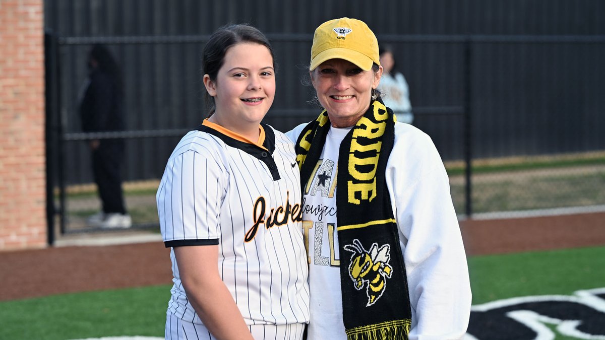 Jacket Athletics tweet media