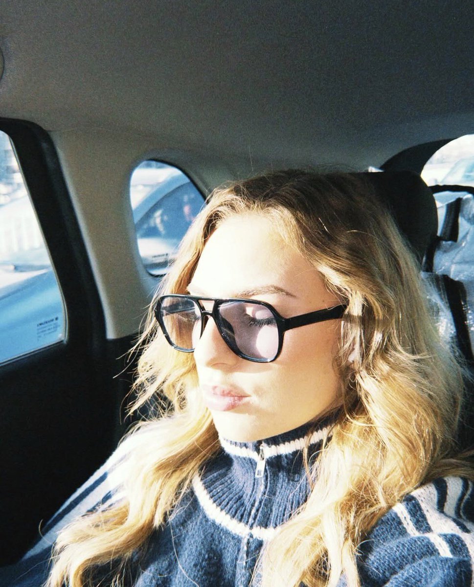 claraa🌙ྀི tweet media