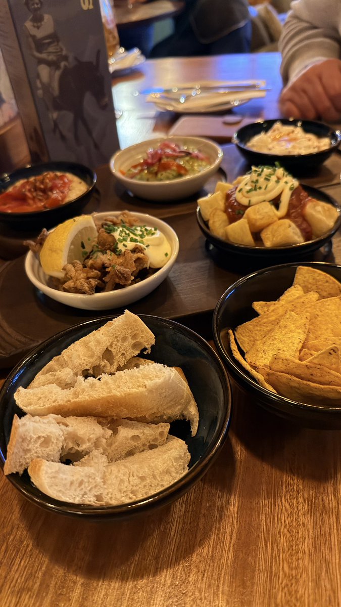 St Johns Guest House tweet media