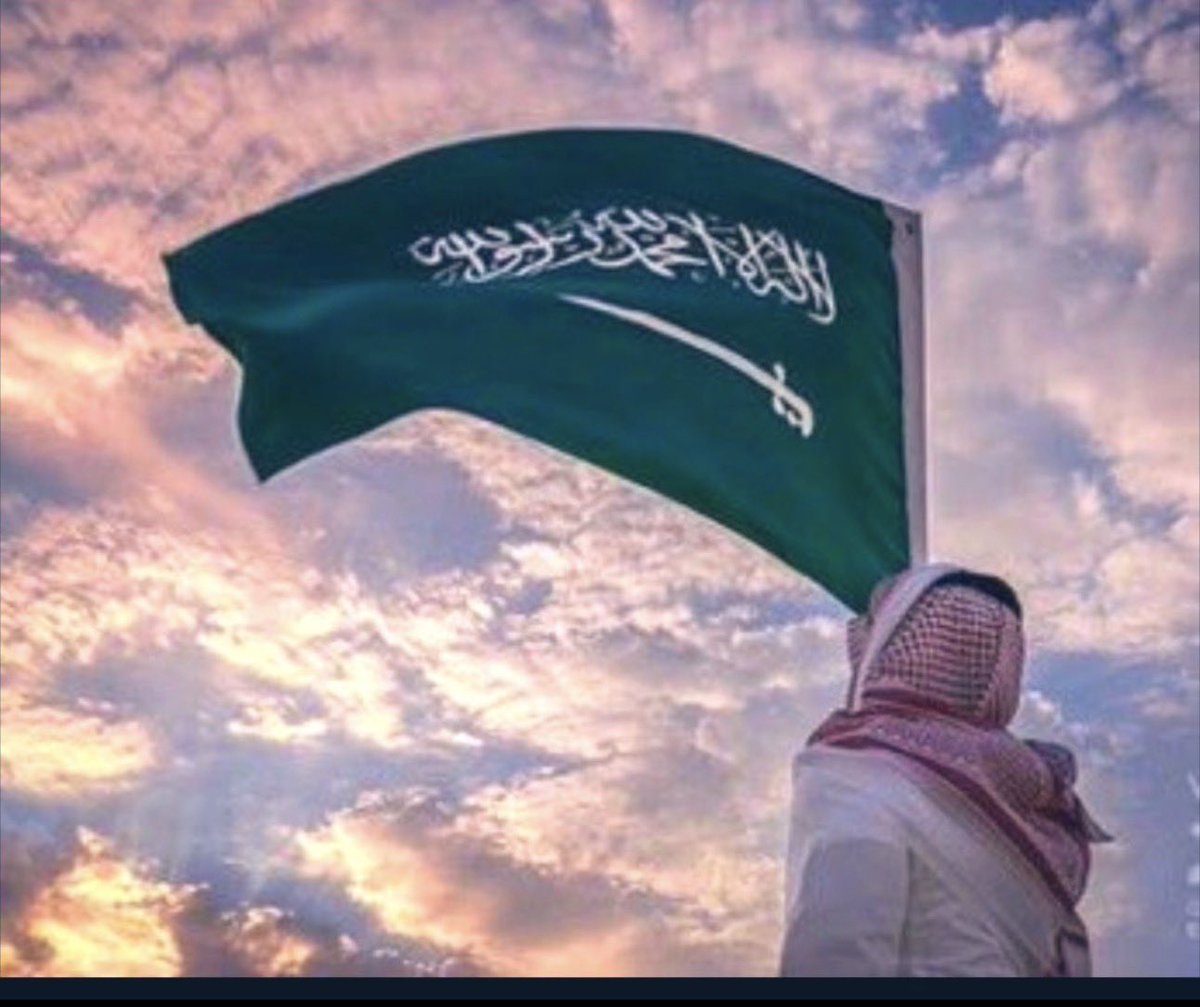 <a href="/yasseraltwaijri/">ياسر التويجري</a> يا بلادي فاتلن فيك شنبي
والله اني مارميت الله رمى

علموا طهران : عرقي ونسبي
جعّل عينن ما تشوفن للعمى

ايه انا سعودي وسني مذهبي
انتمائي للوطن خير انتما

شرقي يا ريح وإلا غرّبي
والله ان الطوش من حول الحما

ما اشوف الفرس دامي يعربي
واحذروا بحر العرب لامن طما

#ثمد
