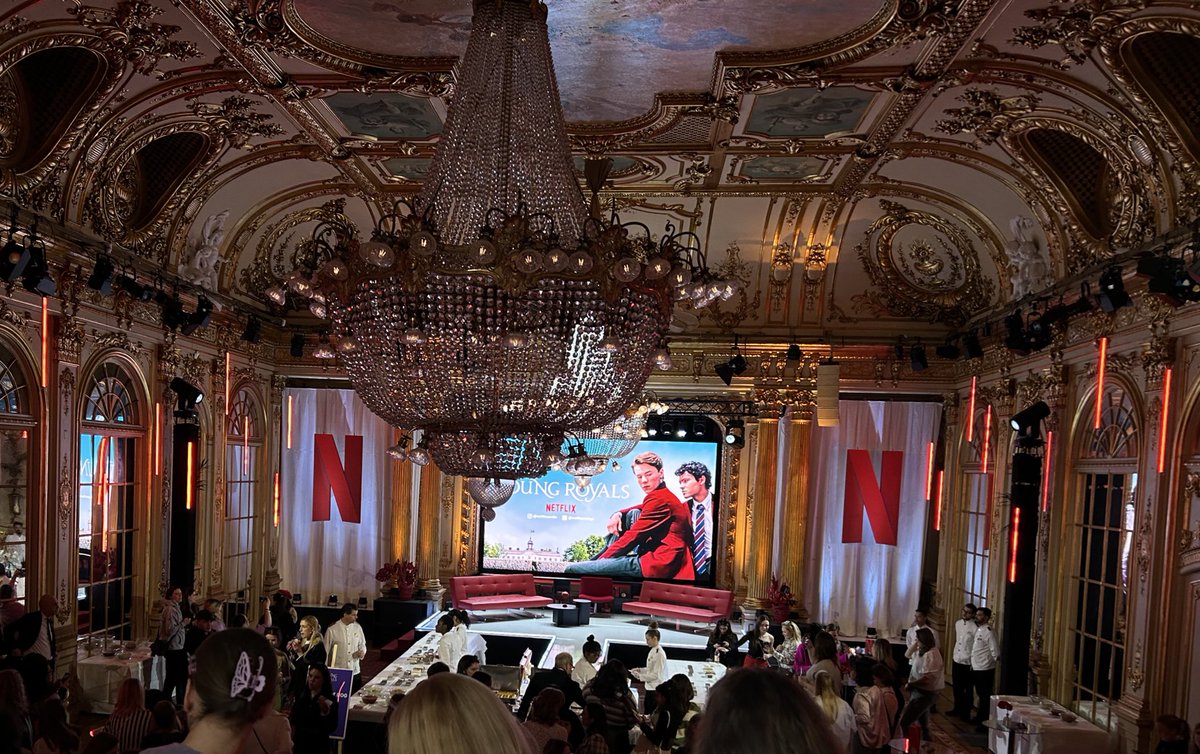 nis ᴖ̈ omar flip tweet media