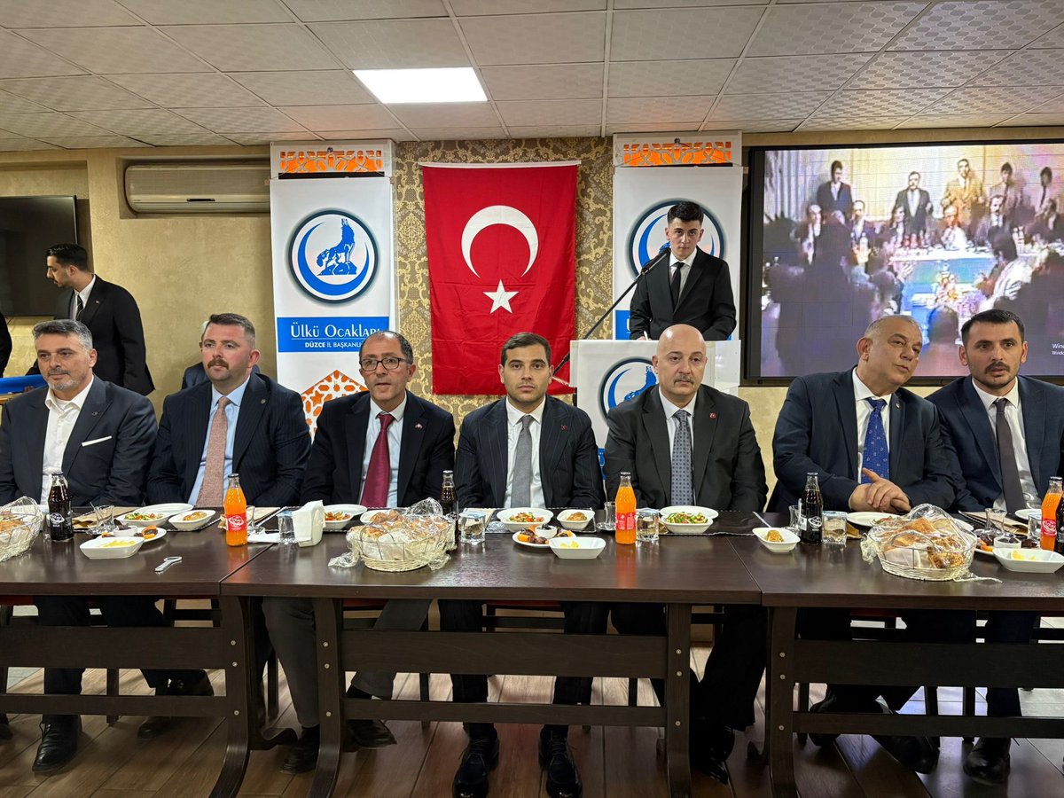 du_ulkuculeri's tweet photo. Düzce Ülkü Ocakları olarak düzenlediğimiz iftar programını başarıyla gerçekleştirdik. Katılım sağlayan çok değerli gönüldaşlarımıza teşekkür ederiz. 
Rabbim birliğimizi ve dirliğimizi daim eylesin, tuttuğumuz oruçları kabul buyursun.
#DüzceÜlküOcakları https://t.co/NN2PdcRd0G