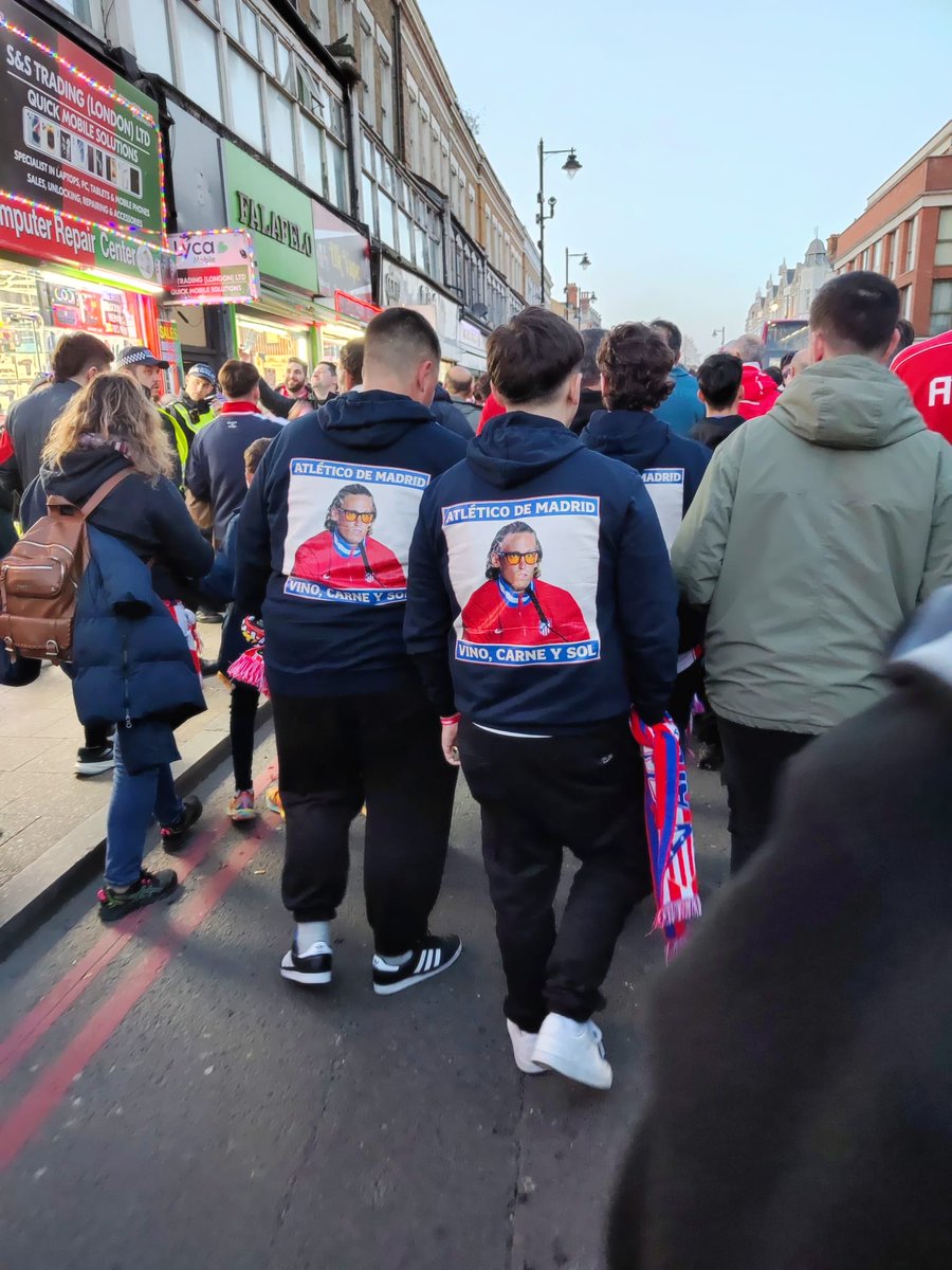 Atlético fans tweet media