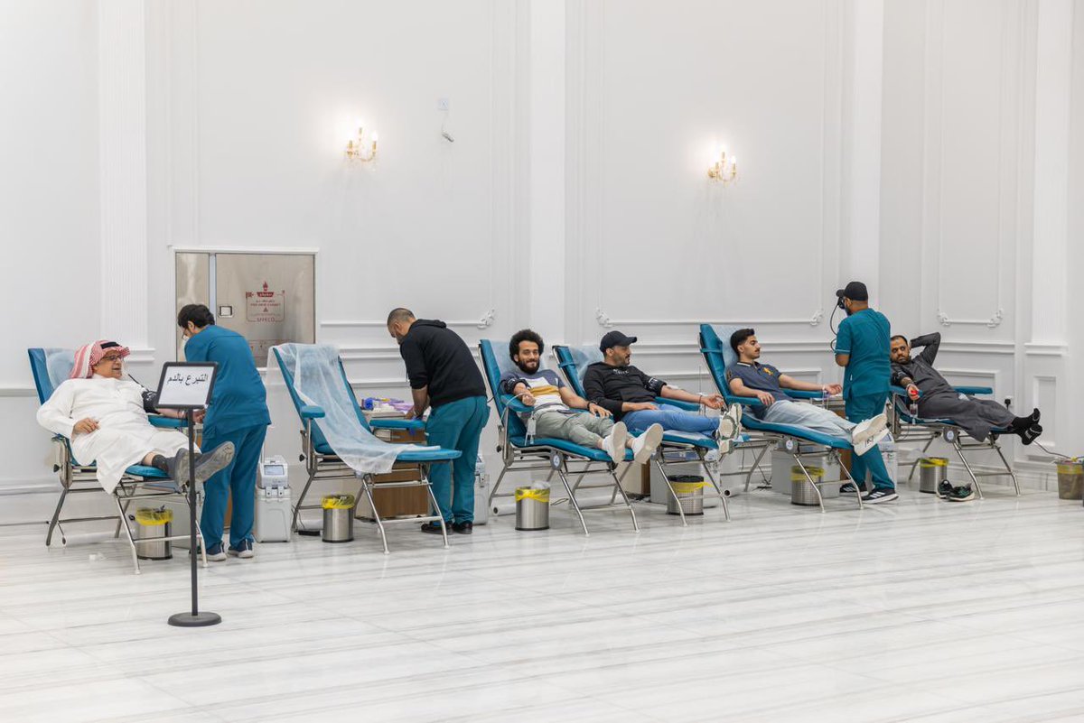 أسرة آل نعيم tweet media