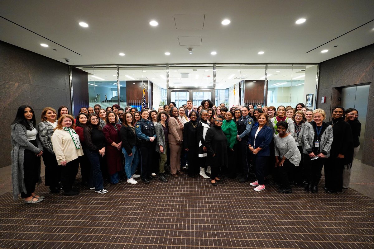 Secretary Alexi Giannoulias tweet media