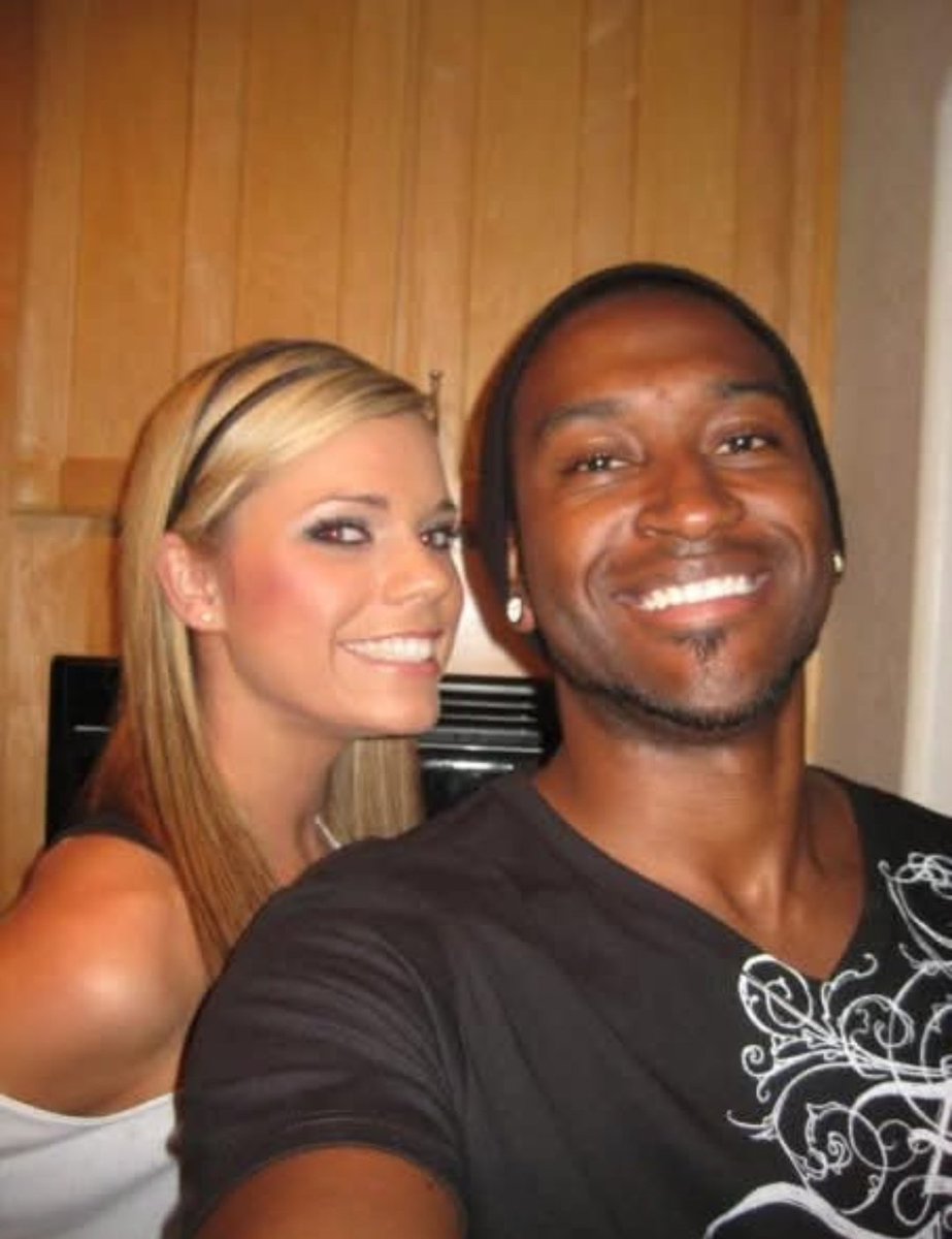 Bowie ꪆ𓏲 tweet media