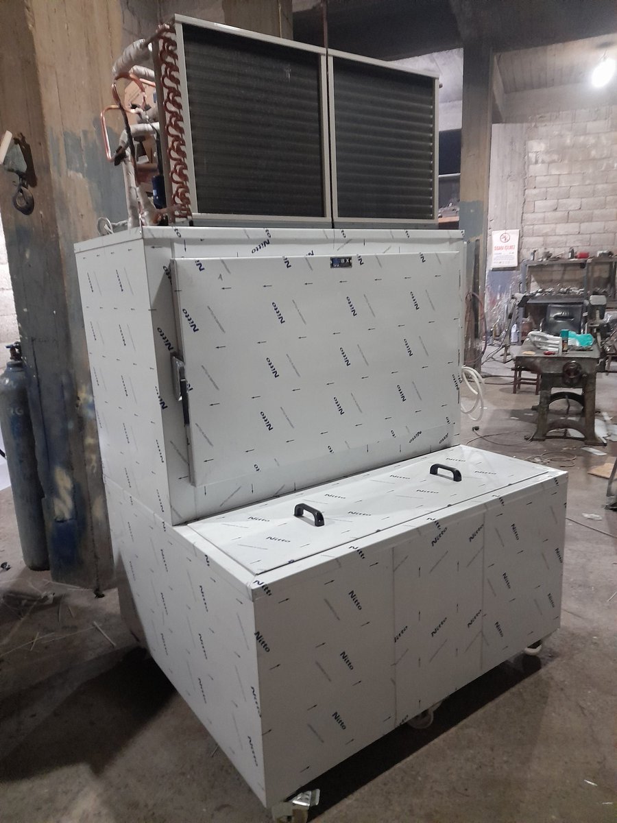 BuzcelikSogutma's tweet image. Küp buz makinesi ( 500 kg.) ☎️ 0,534-291 67 74 
#ice #icemaker #icemakers #icemachine #icemachines #buz #buzmakinesi #buzmakinasi #buzbox #buzcelik #buzceliksogutma