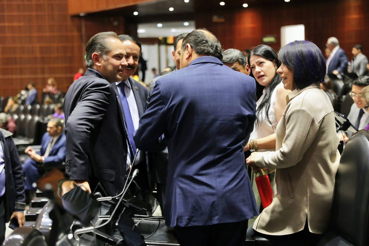 RaulBCCue's tweet photo. #Ahora nos encontramos en el Pleno de la Cámara de @Mx_Diputados, en el que estamos llevando a cabo la sesión solemne correspondiente a la conmemoración de la #ExpropiaciónPetrolera. https://t.co/qSUDmfGWnD