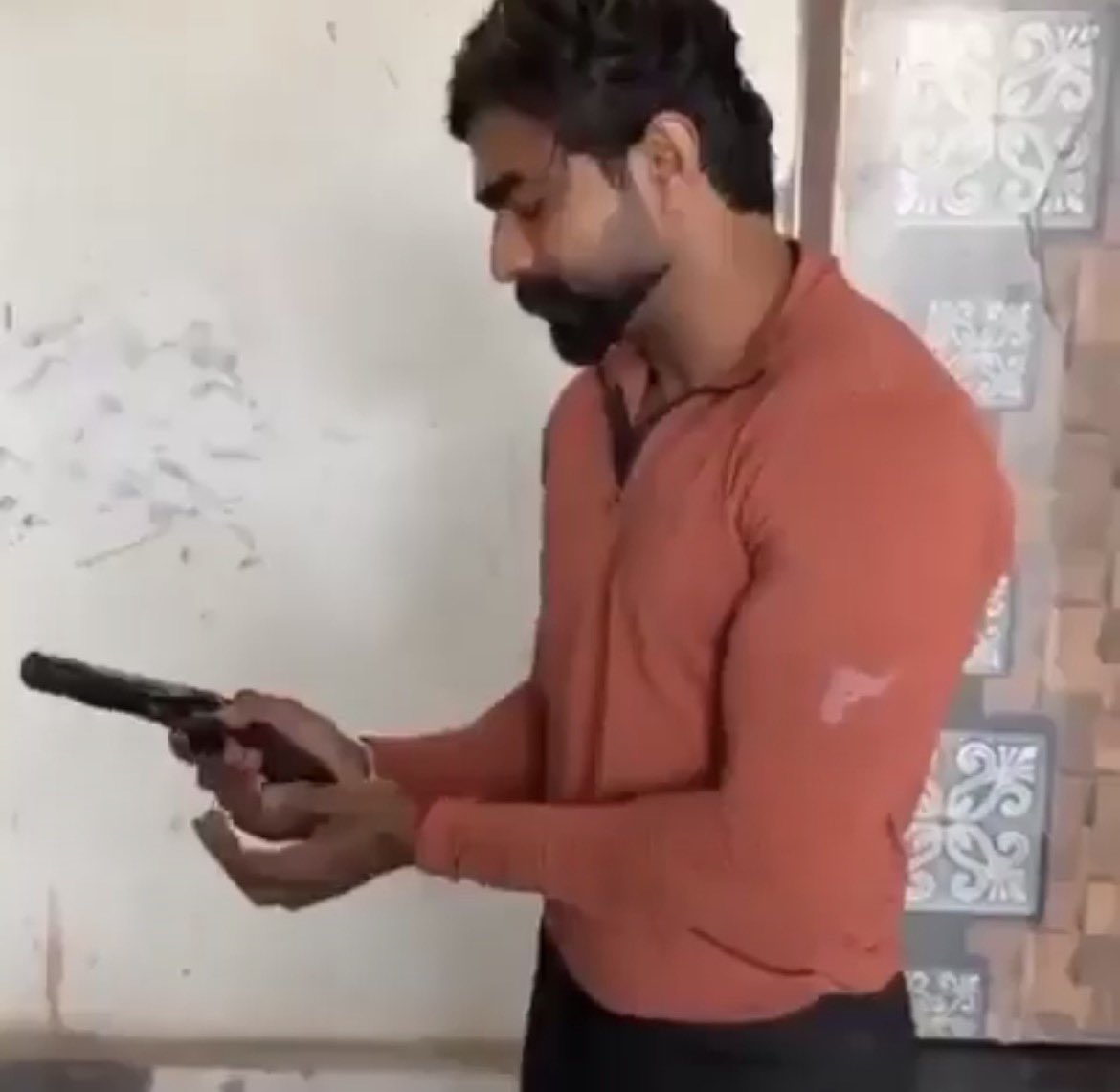 Lee (Greater) tweet media