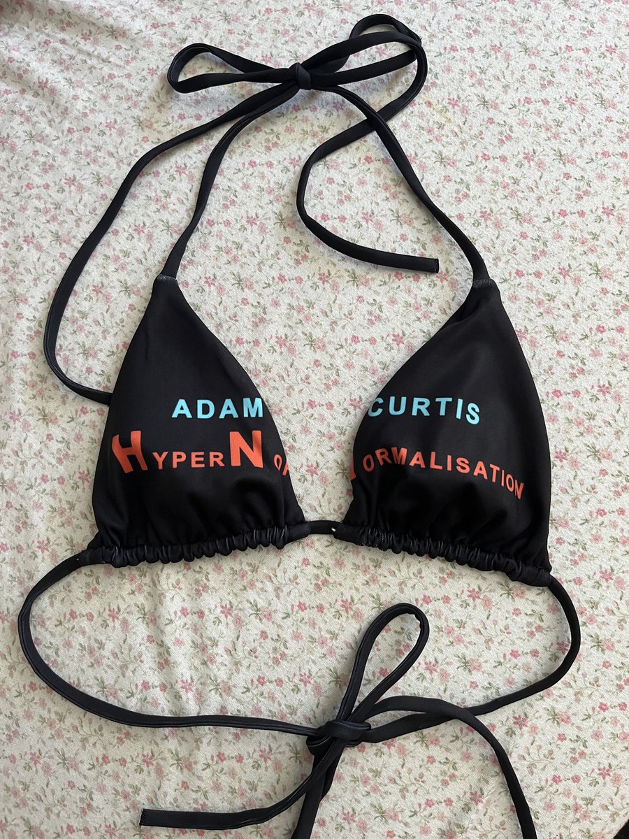 annika💒 tweet media