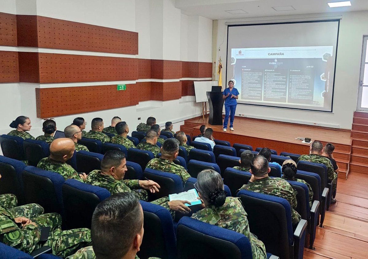 ejercito_COPER's tweet photo. 📍En Villavicencio, la Dirección de Gestión Humana por Competencias del Comando de Personal llevó a cabo un proceso de verificación y desarrolló diversas actividades orientadas al fortalecimiento del clima organizacional, dirigidas al personal orgánico de la BR07 y del BASEC 2.

Estas acciones estuvieron enfocadas en promover un ambiente laboral adecuado, optimizar la comunicación interna y fortalecer las relaciones interpersonales dentro de las unidades.

#PatriaHonorLealtad