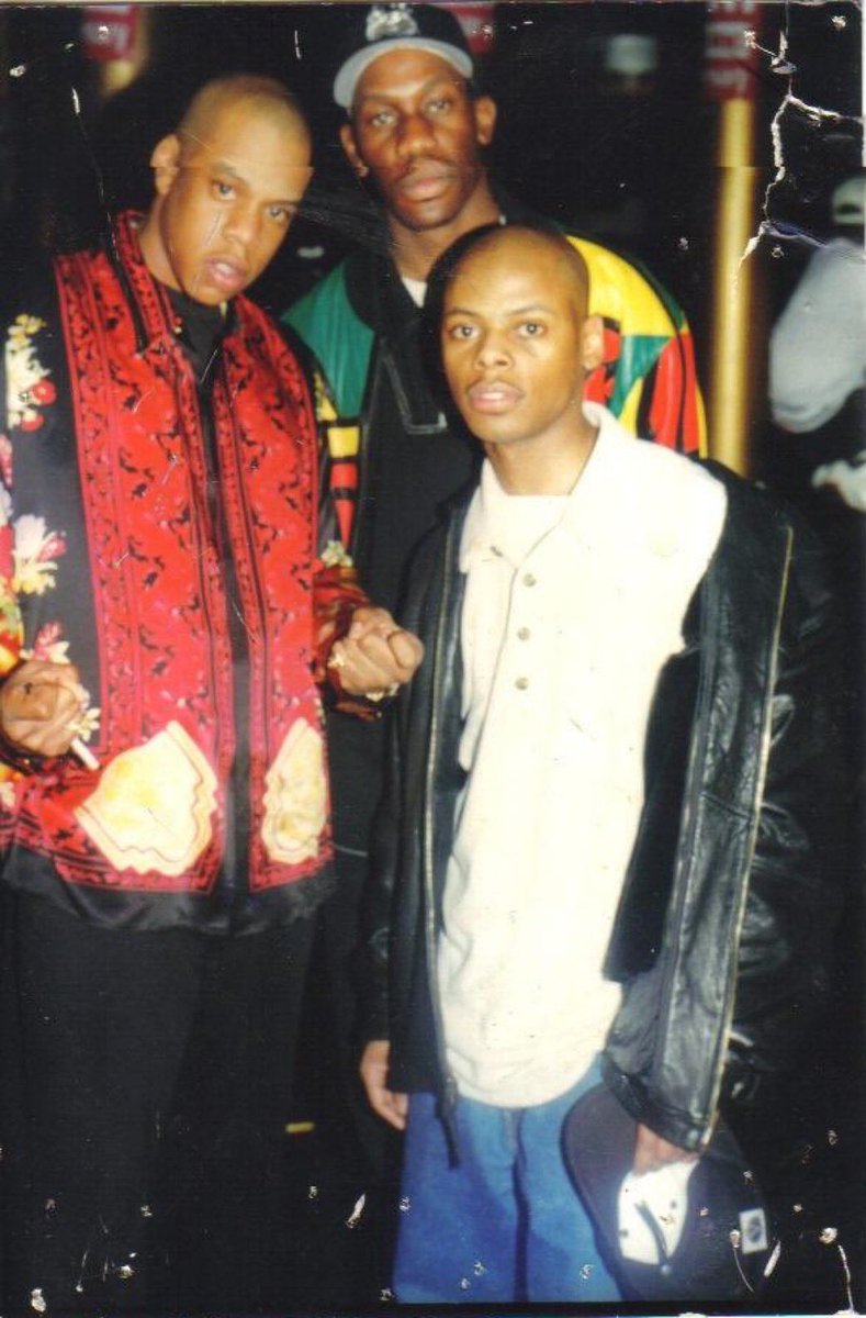 💎🍾 tweet media