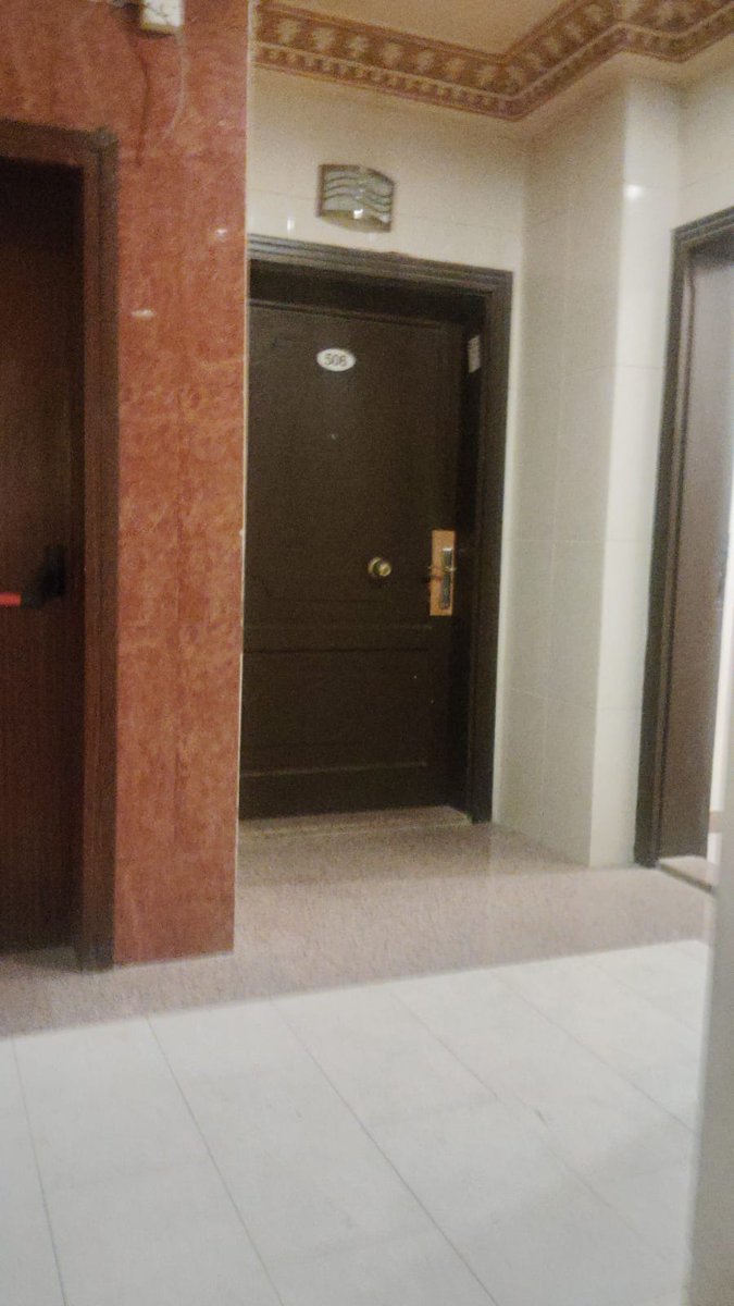 SkinnyAlex tweet media