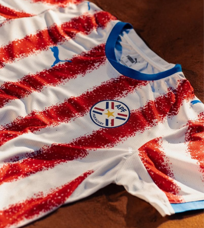 estendenciapy1's tweet photo. "Desastre"

Porque @PUMAParaguay lanzo el día de ayer la nueva remera oficial que usara la Albirroja, la verdad que es una mierda de diseño, como hicieron algo hermoso para las eliminatorias y hacen esta cagada para el MUNDIAL después de 16 años, tienen que borrar esa mierda.... https://t.co/6JpNTiu0X9