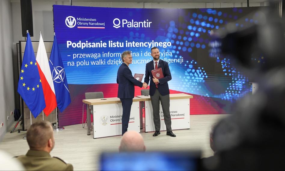 Alexander DeLarge tweet media