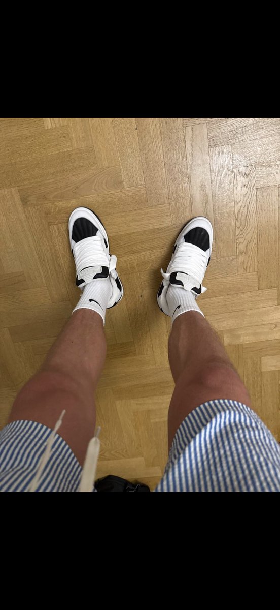 Sommerzeit heißt Abdrück Zeit 🤑

#cashking #zahlsklave #paypig #geldsklave #findomlife #dominanz #abdrücken #geldregen #kneelandsend #yourmoneyismine #deinplatzistunten #devot
#ichnehmwasichwill #sklavenalltag #machdenmundaufundzahl #realtalk
#echtermann #machtistsexy