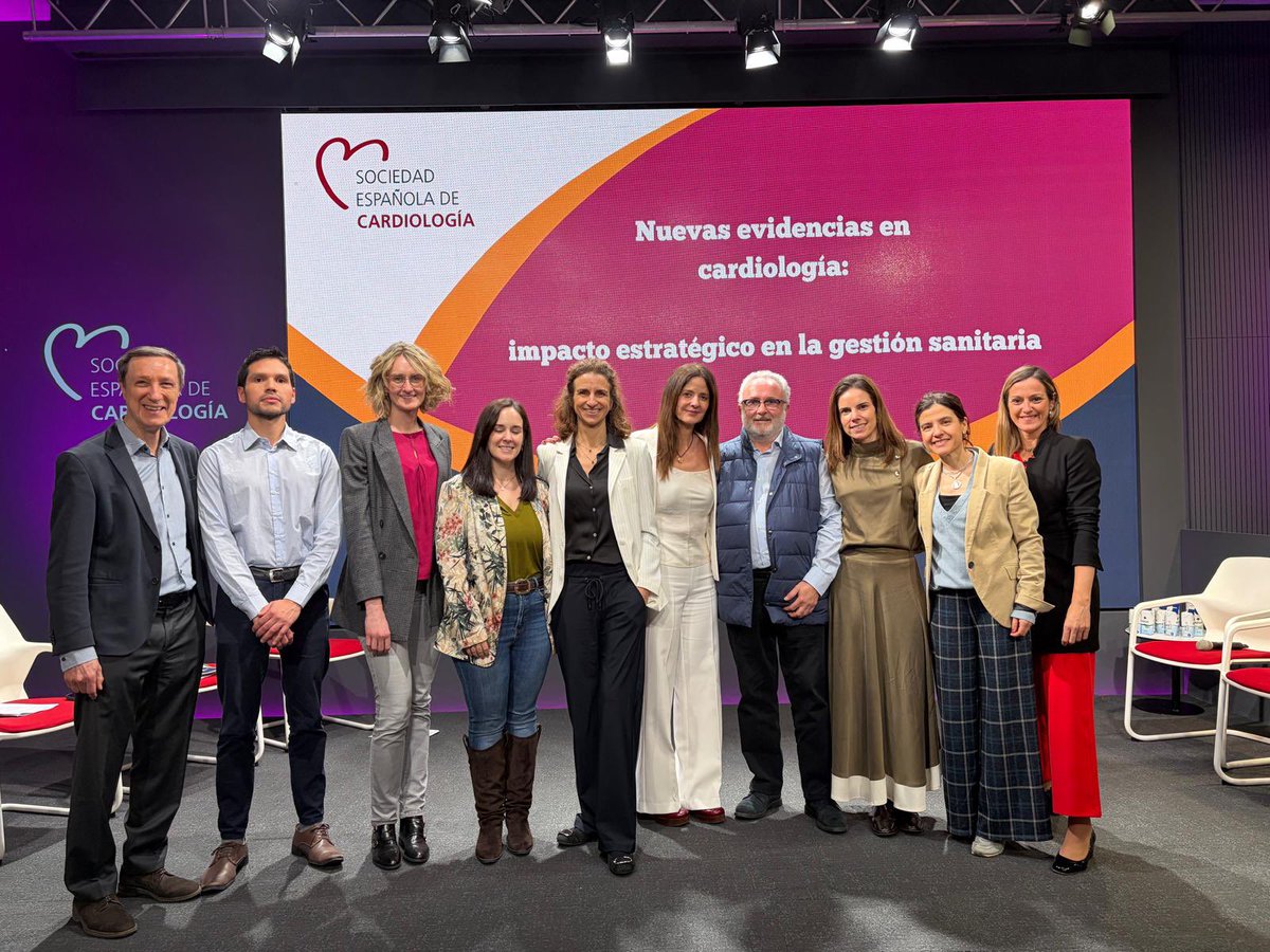 LUnzue's tweet photo. Un placer haber participado en la reunión compartiendo nuestros resultados🙌🏻🙌🏻 https://t.co/HgvrKcUsnq