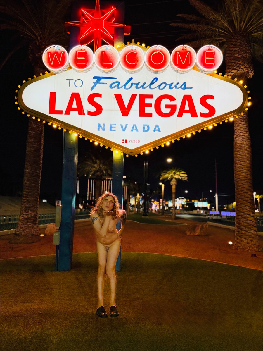 Esme Rogue tweet media