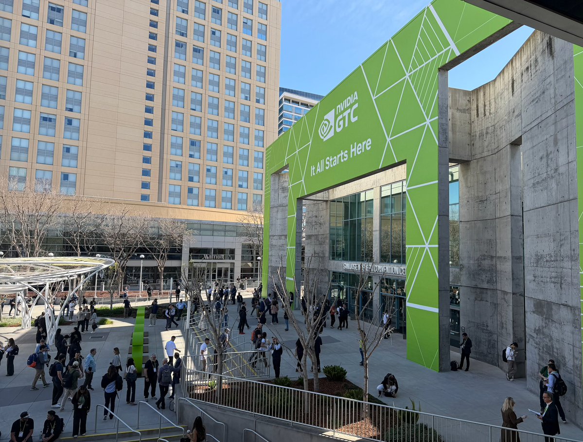 DeepInfra tweet media