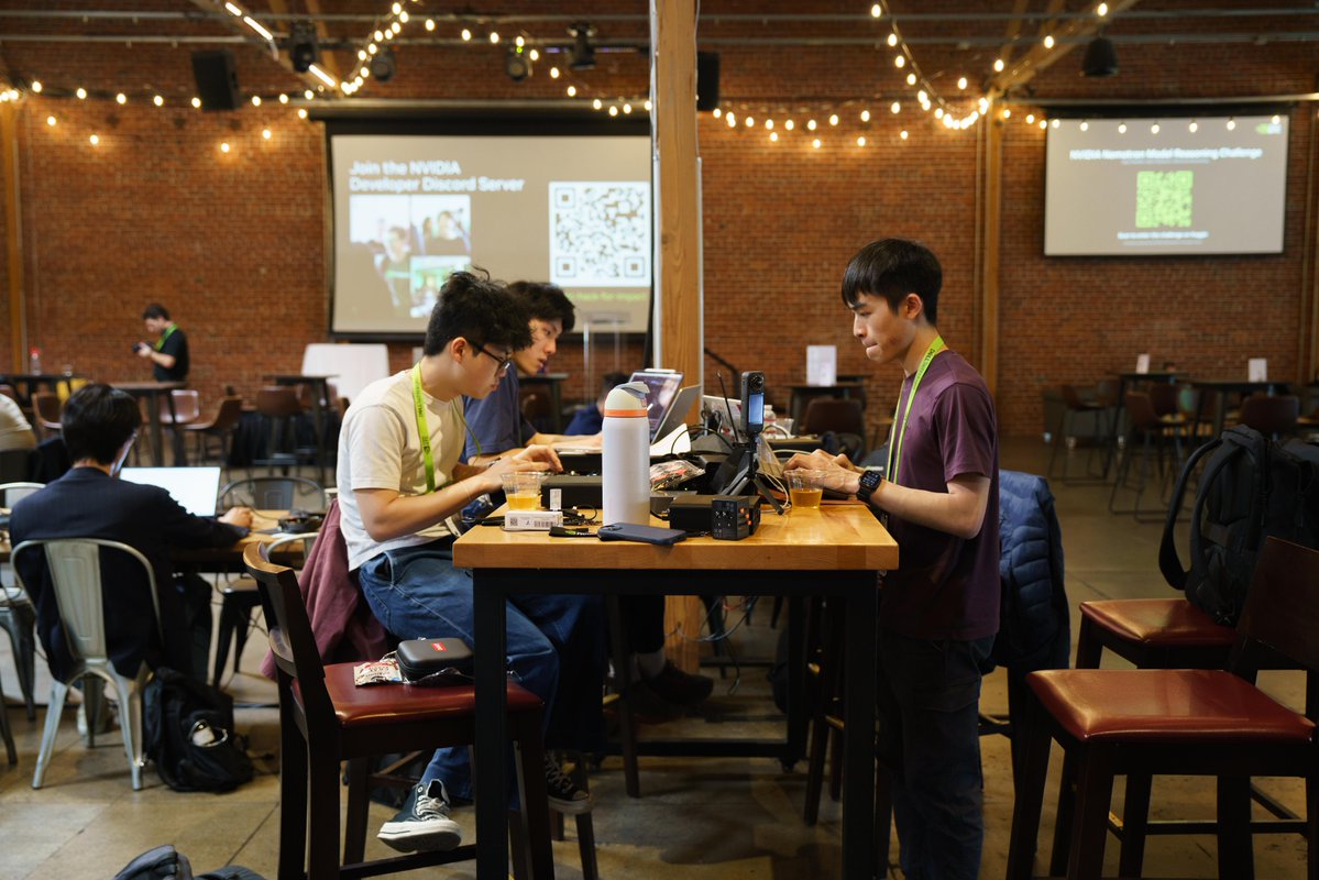 Lenovo Workstations tweet media