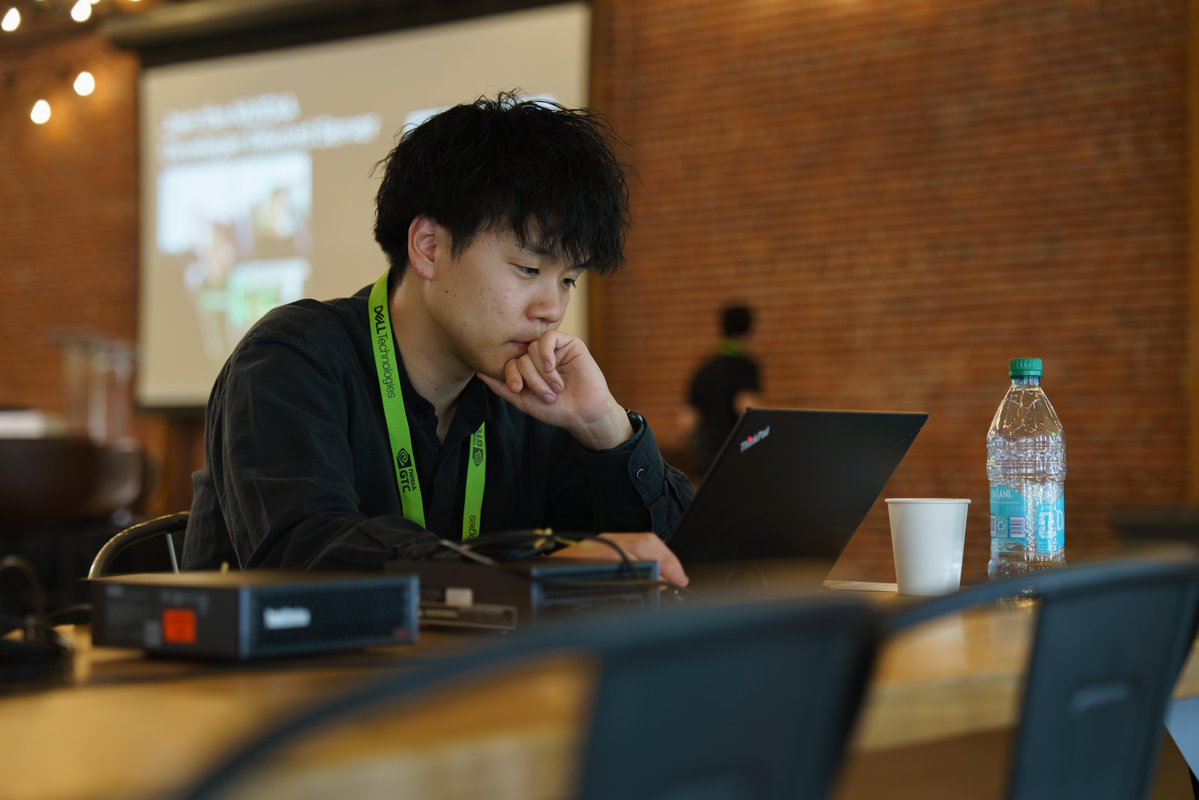 Lenovo Workstations tweet media