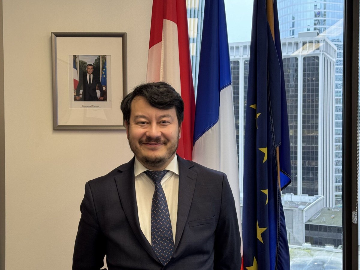 The Source/La Source tweet media