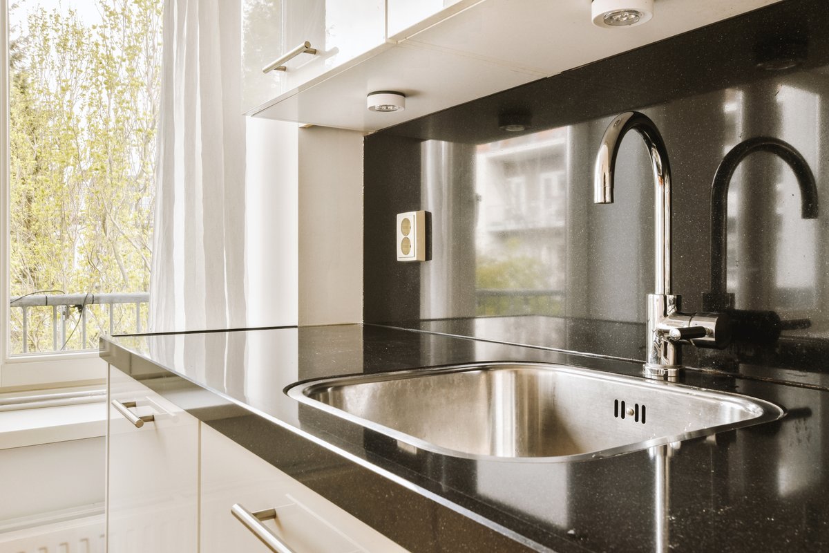 granitedesignuk's tweet image. We provide a comprehensive service in the supply, fabrication and installation of #marble, #granite or #quartz worktops as well as free quotes and advice.

Our local price match guarantee means you won't buy cheaper in West Sussex either! 🙌🏻