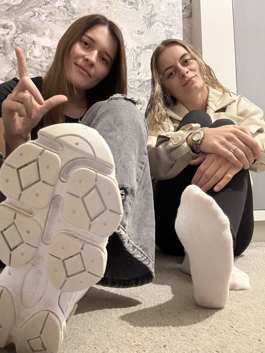 Findom Goddess Saz Uk tweet media