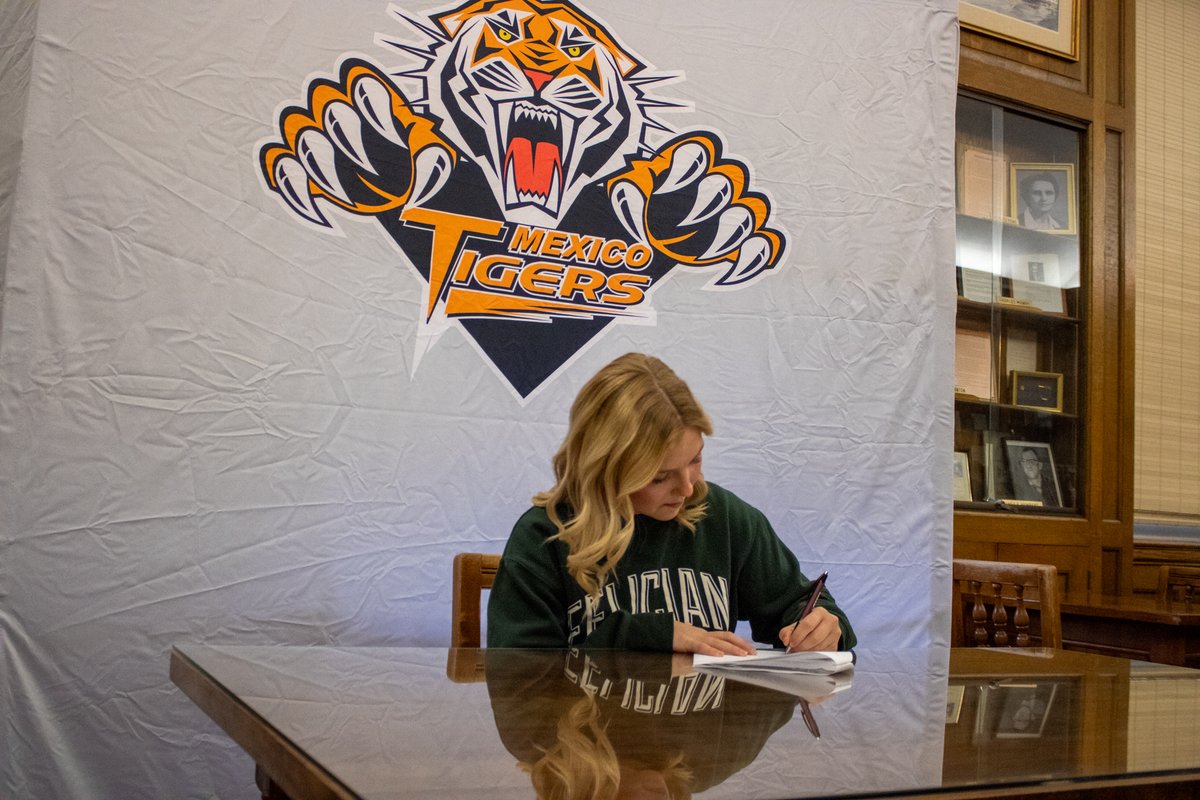 Mexico Academy tweet media