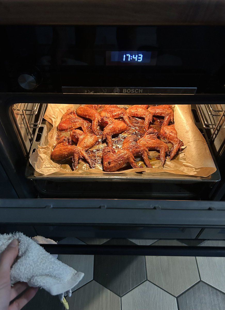 kukushonook tweet media