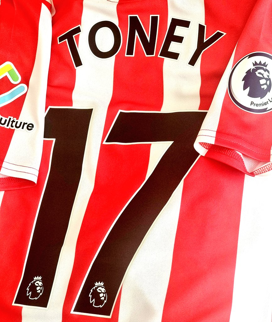 FootballShirtMemory tweet media