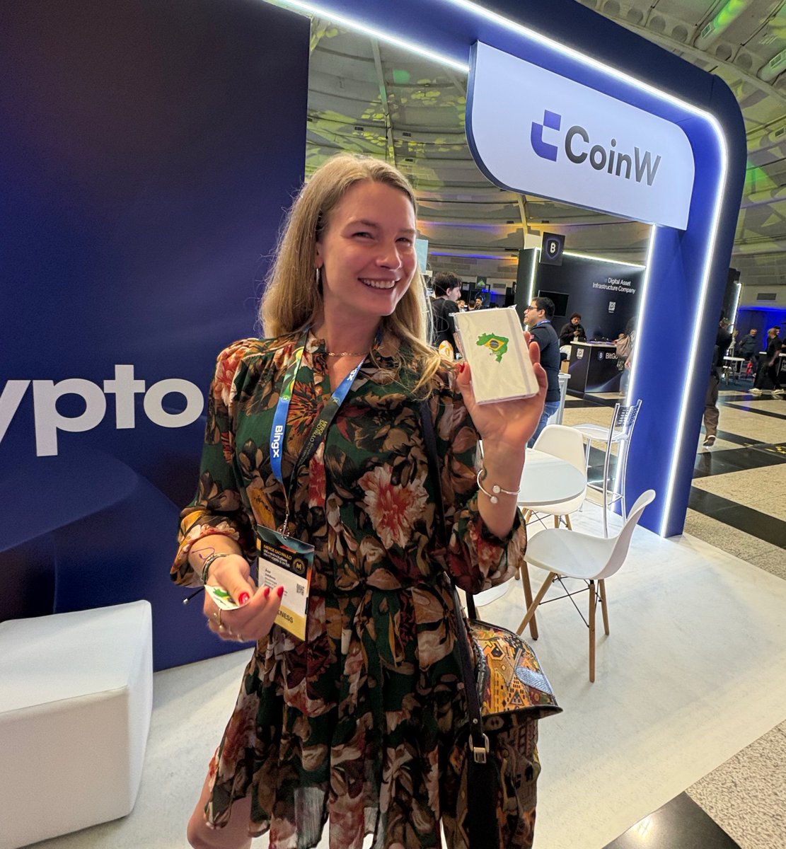 CoinW LATAM tweet media