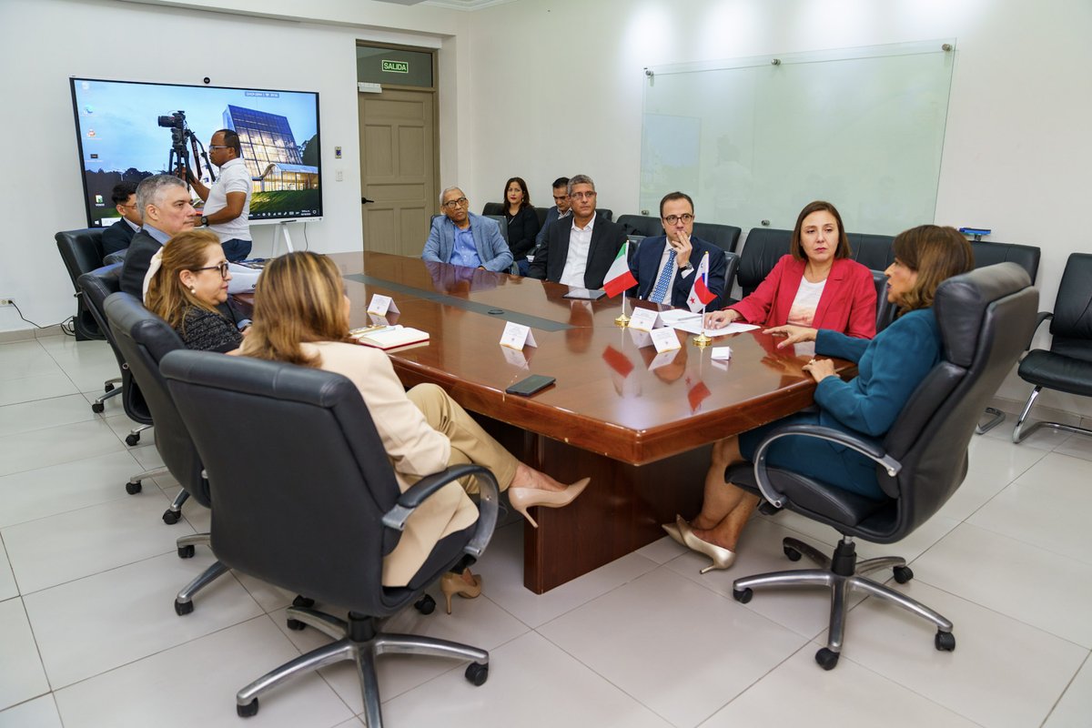 UTP Panamá tweet media