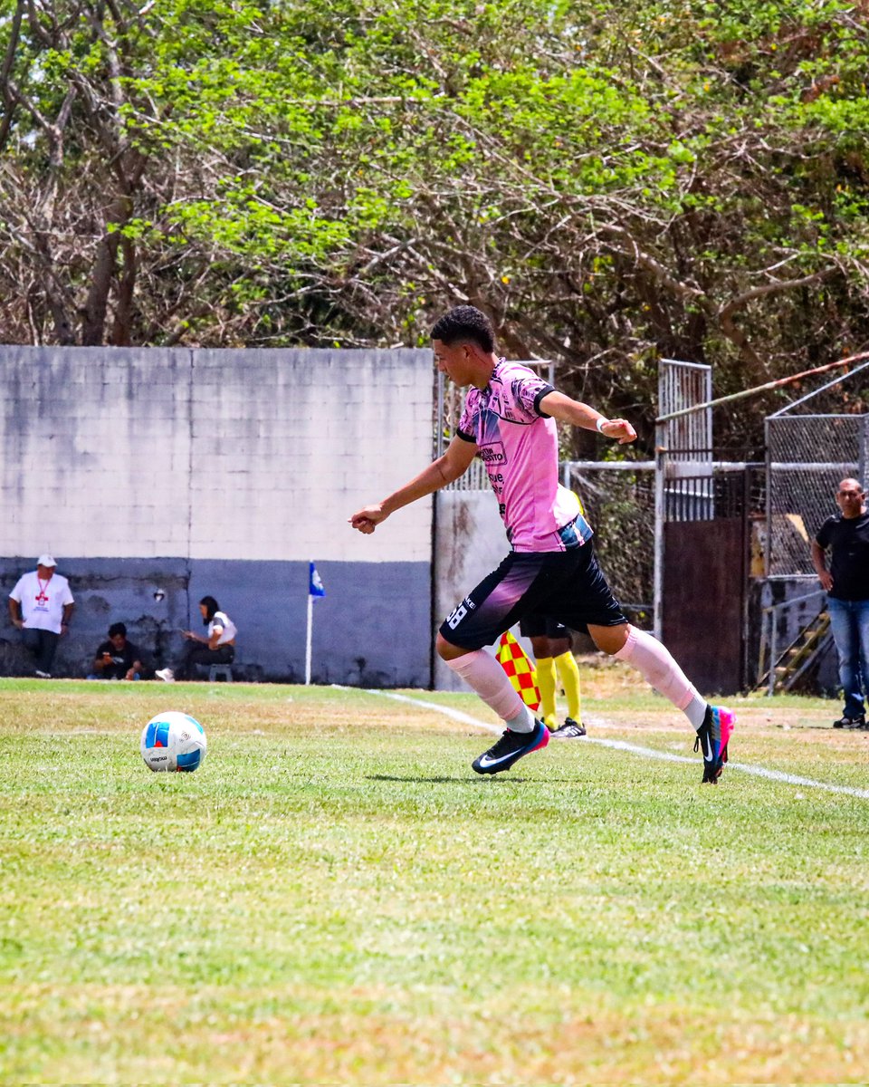 InterFA_'s tweet image. #Reserva | Medio tiempo. 🔥

Nos vamos al descanso con derrota de 2-1 ante C.D. Fuerte San Francisco. 

#VamosInter