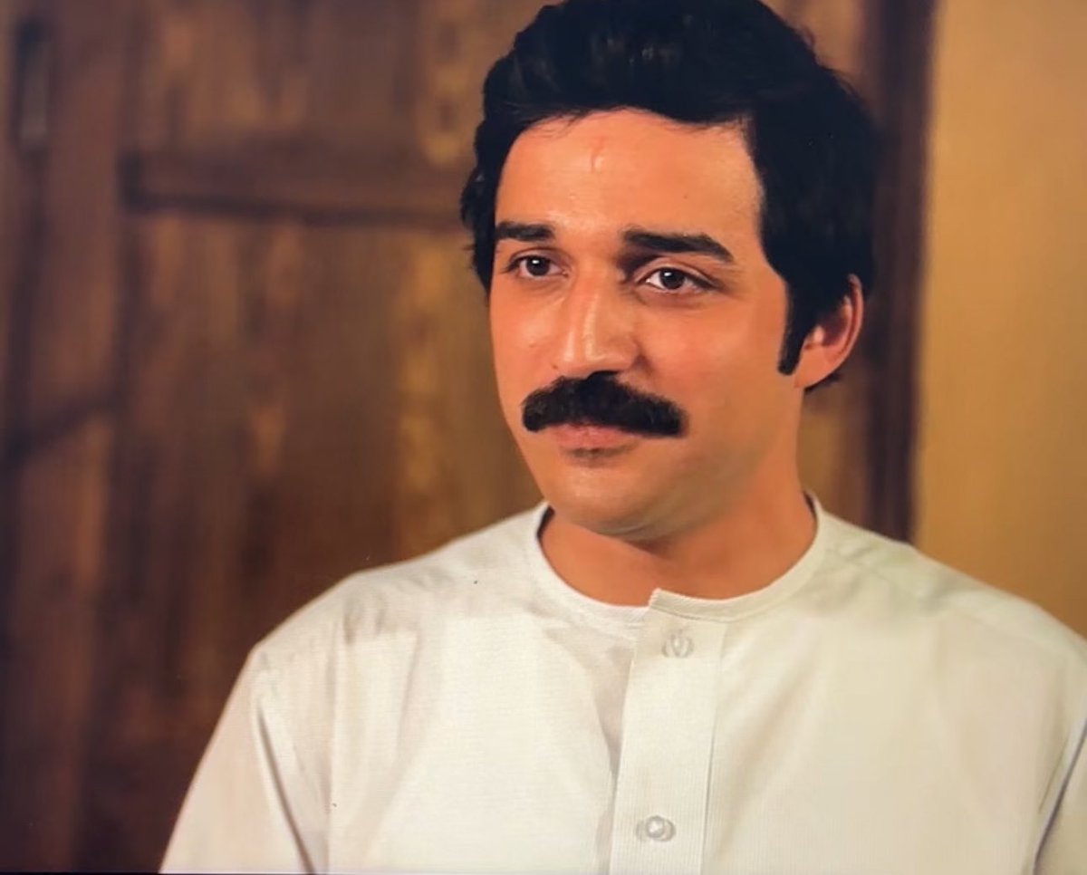 بينـاز tweet media