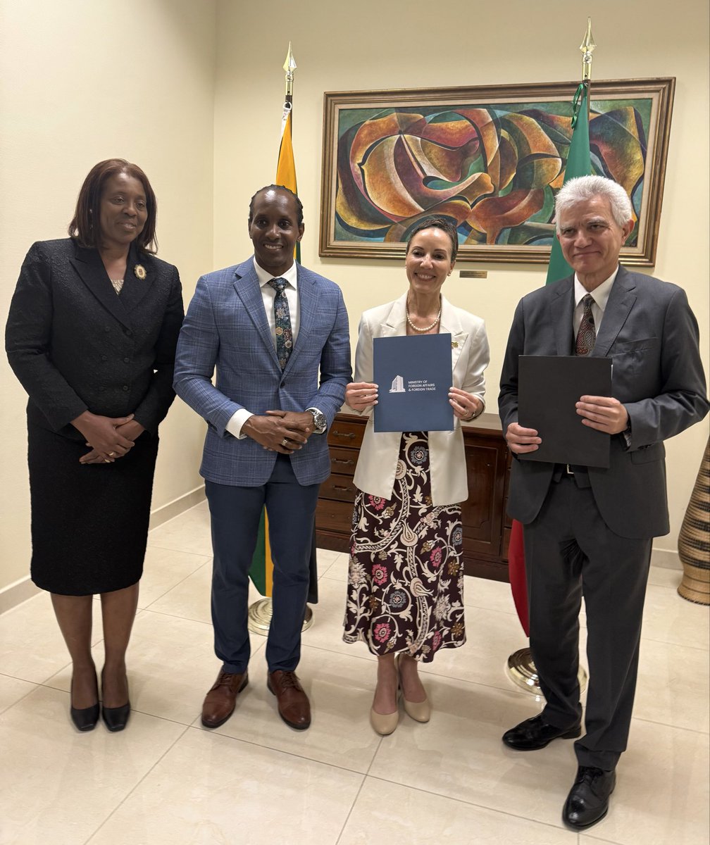 Embassy of Mexico in Jamaica tweet media