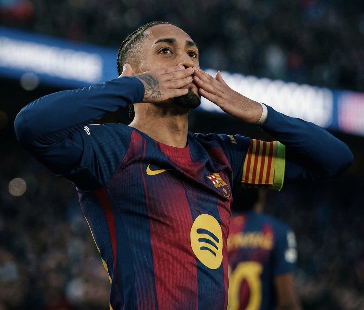 O futebol deve uma Bola de Ouro pro Raphinha.

Ninguém desde a última temporada decidiu mais jogos importantes do que ele. QUE JOGADOR!