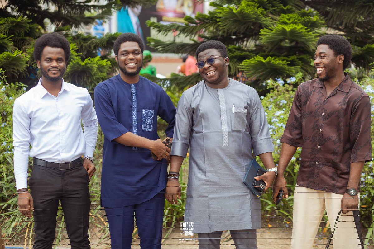 TheDLvoice's tweet photo. "I will praise thee, O Lord, with my whole heart; I will shew forth all thy marvellous works."
 — Psalm 9:1

A congregation of joy, praising Him with every smiling face and thankful heart.

📸 @theHappyEmmy
Tag them if you know them
#FacesOfDL https://t.co/YILDFurrEV