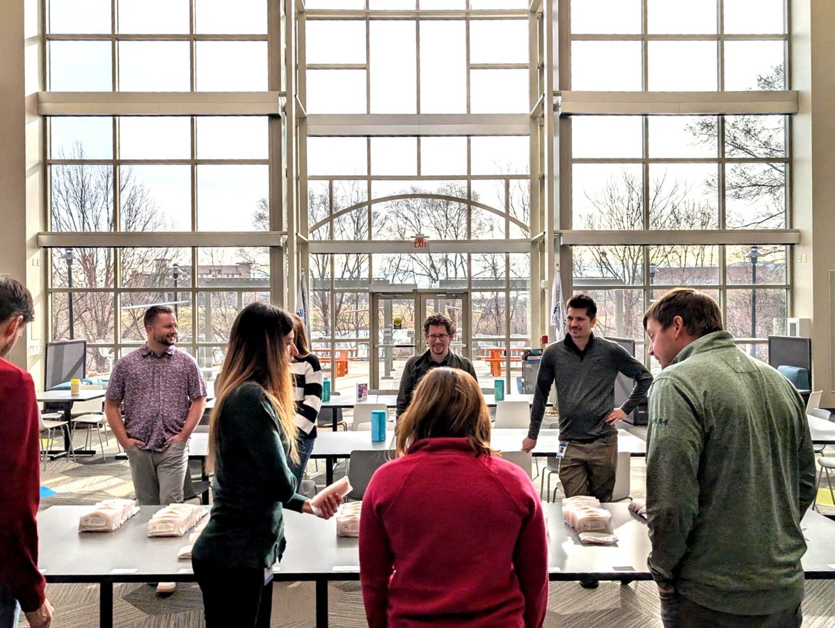 FMHins's tweet image. We’re always up for a slice to celebrate #NationalPiDay! 🥧Our Culture Committee treated employees at the Home Office to delicious hand pies from Lizzie’s Kitchen &amp;amp; Cafe in Leon, IA. Thanks for helping us make it a sweet day!