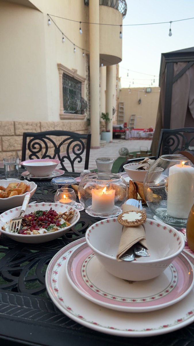 Razan Al Fareas tweet media
