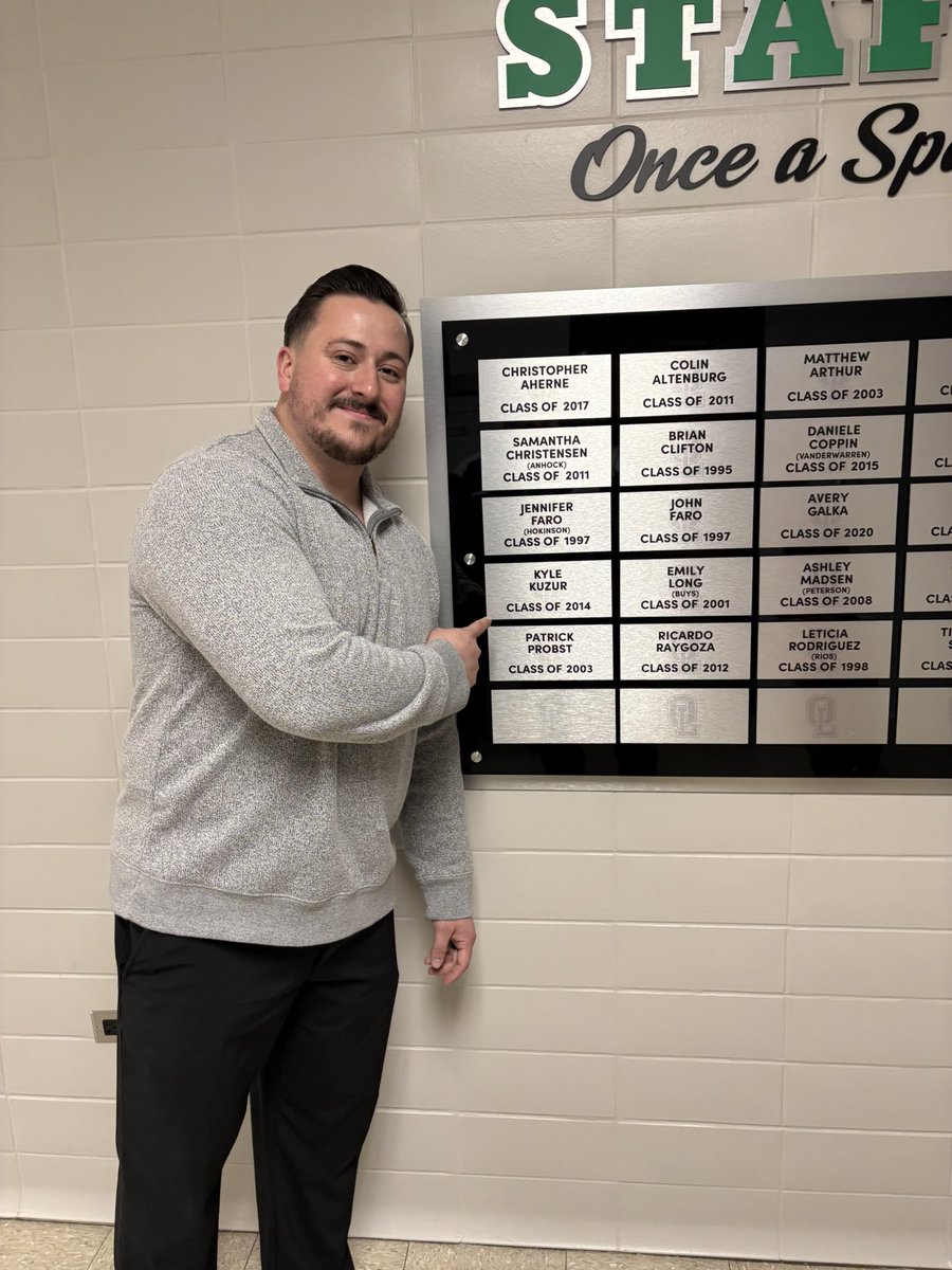 KyleKuzur's tweet photo. Wow. I am extremely grateful to have been nominated for and awarded the Spartan Award of Excellence by the OLCHS Board of Education.

It was amazing to be surrounded by my family, friends, and mentors. Moments like this are really special and also a little humbling. https://t.co/wIDzQRsPUu